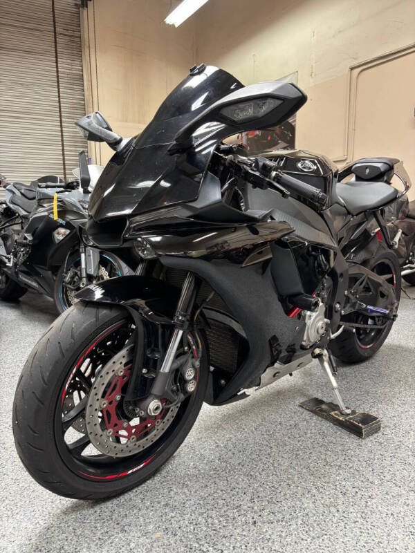 2015 Yamaha YZF-R1
