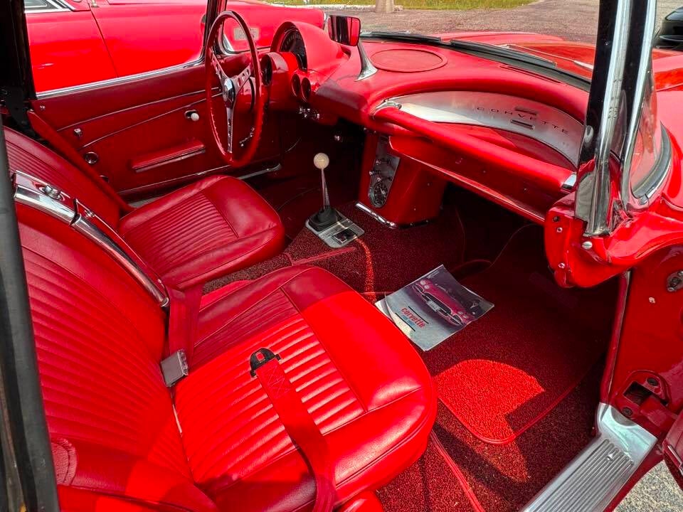 1962 Chevrolet Corvette 34