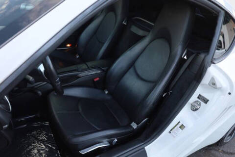 2011 Porsche Cayman