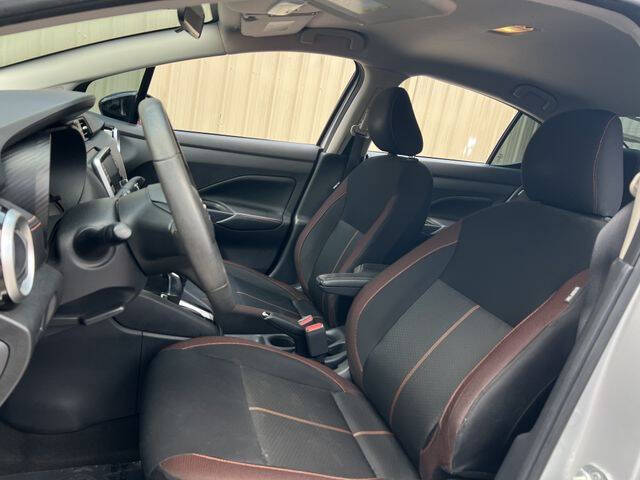 2022 Nissan Versa SR