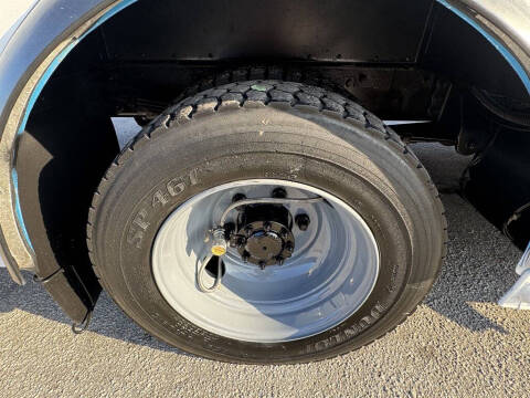 2016 Freightliner MT45 Chassis