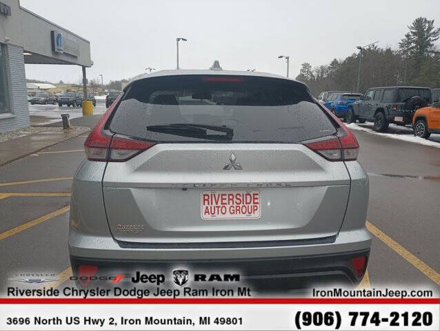 2024 Mitsubishi Eclipse Cross LE