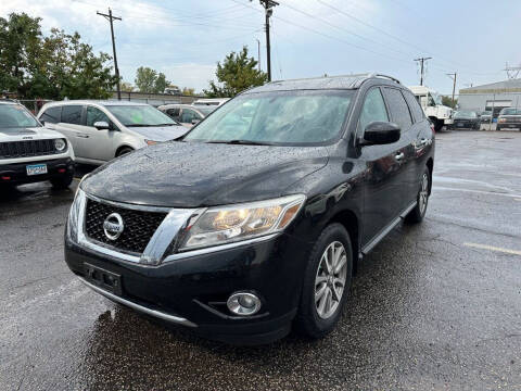 2015 Nissan Pathfinder for sale at Rivera Auto Sales LLC in Saint Paul MN