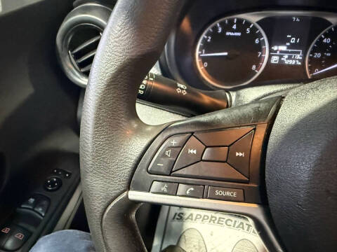 2021 Nissan Kicks S