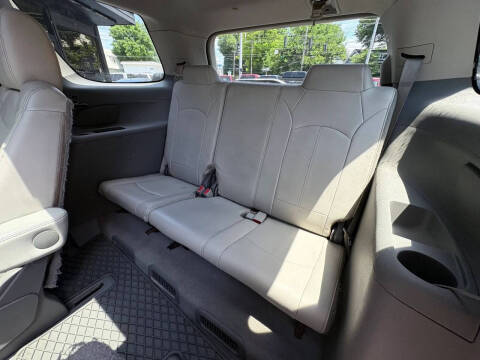2016 GMC Acadia SLT-1