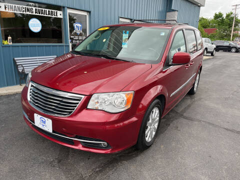 2016 Chrysler Town and Country for sale at GT Brothers Automotive in Eldon MO