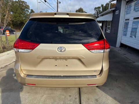 2011 Toyota Sienna