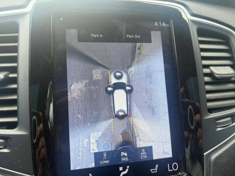 2019 Volvo XC90 T6 Momentum