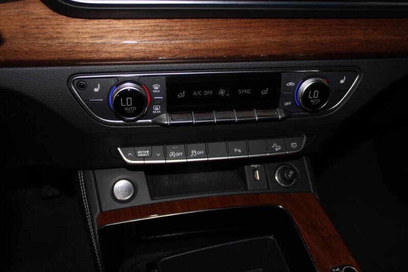 2022 Audi Q5 quattro S line Prem Plus 45 TFSI