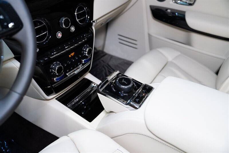 2026 Rolls-Royce Phantom