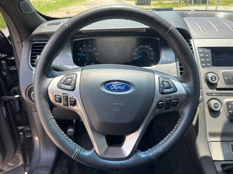 2016 Ford Taurus SEL