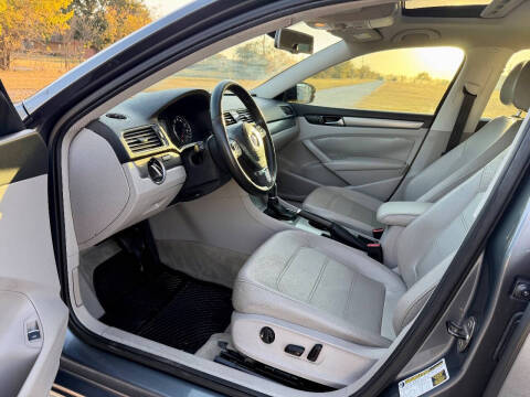 2014 Volkswagen Passat 1.8T SE