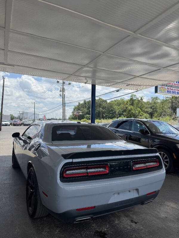 2021 Dodge Challenger SXT