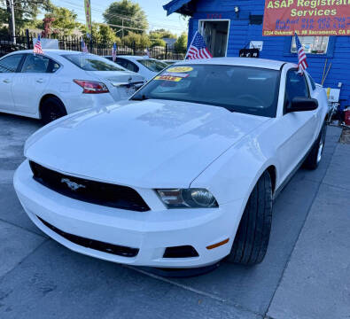 2012 Ford Mustang V6