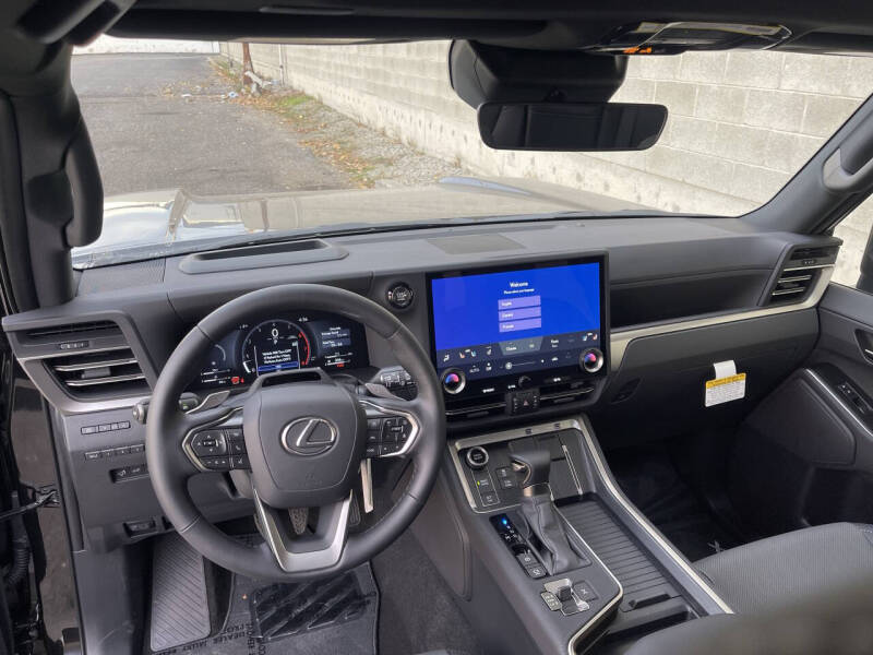 2025 Lexus GX 550 Premium