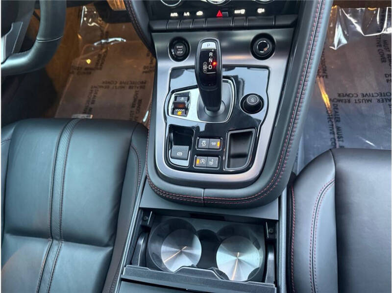 2017 Jaguar F-TYPE R