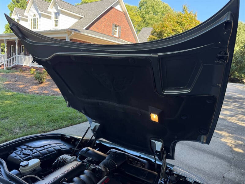 2004 Chevrolet Corvette