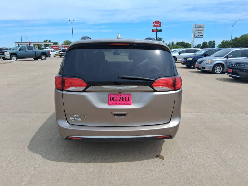 2017 Chrysler Pacifica