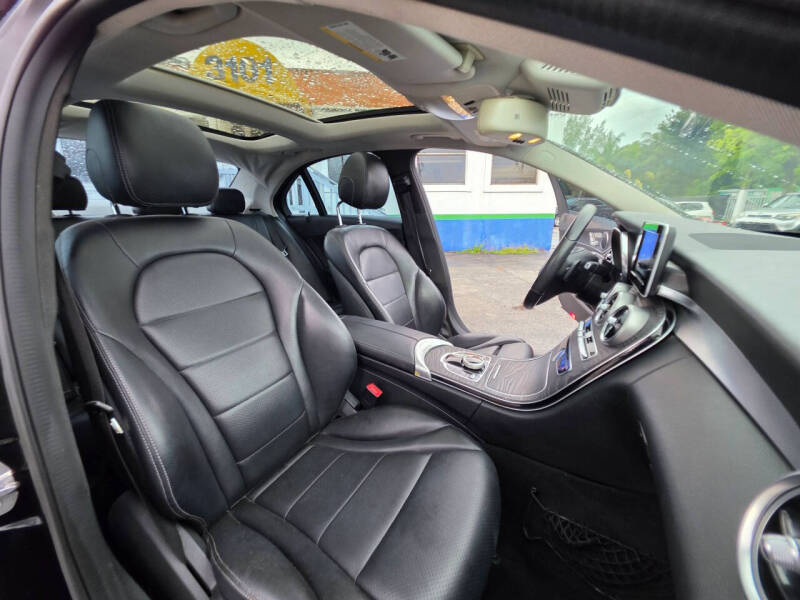 2017 Mercedes-Benz C-Class