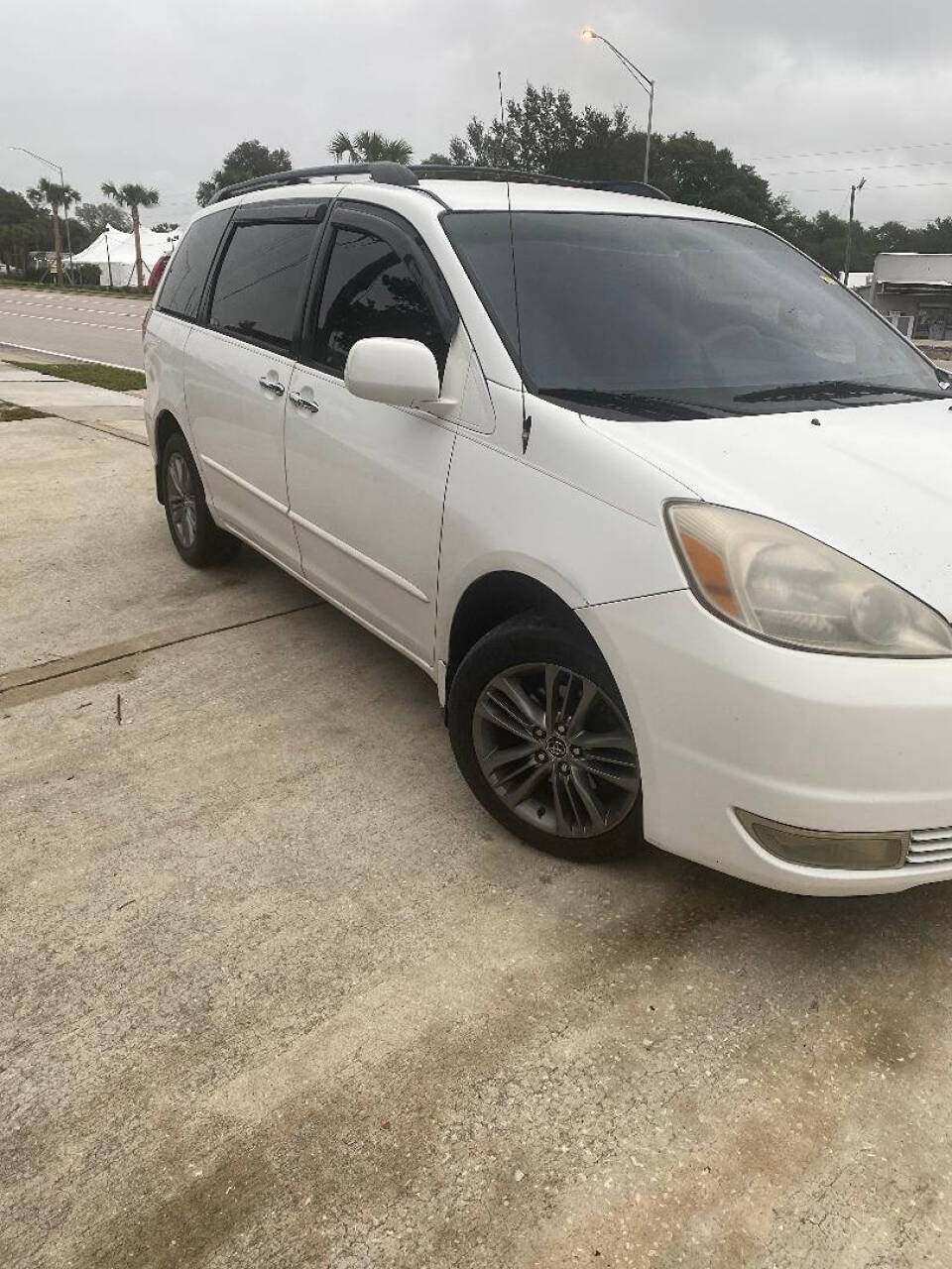 2004 Toyota Sienna for sale at AFFORDABLE IMPORT AUTO INC in Longwood, FL