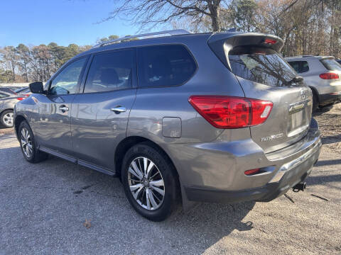 2019 Nissan Pathfinder SL