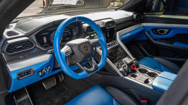 2021 Lamborghini Urus