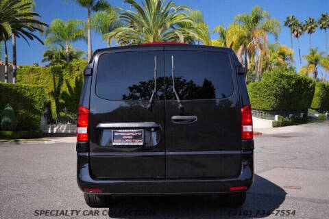 2018 Mercedes-Benz Metris Worker Passenger