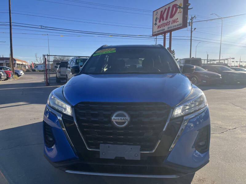 2021 Nissan Kicks SR