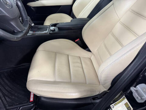 2010 Mercedes-Benz C-Class C 63 AMG