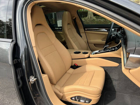 2021 Porsche Panamera