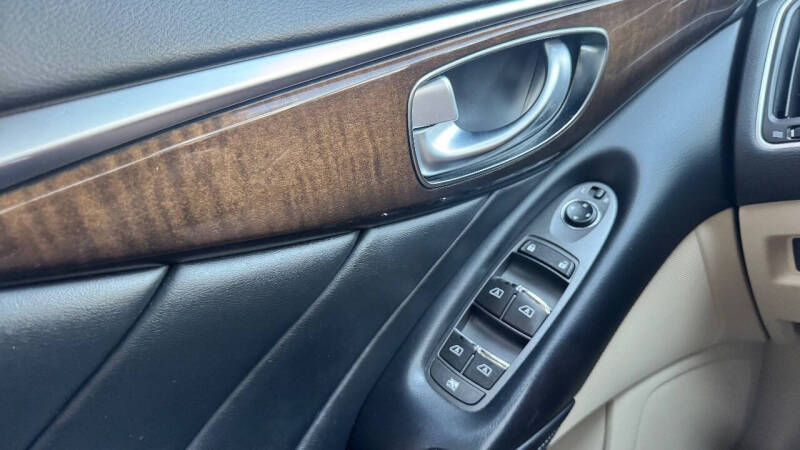 2018 Infiniti Q50 3.0T Luxe