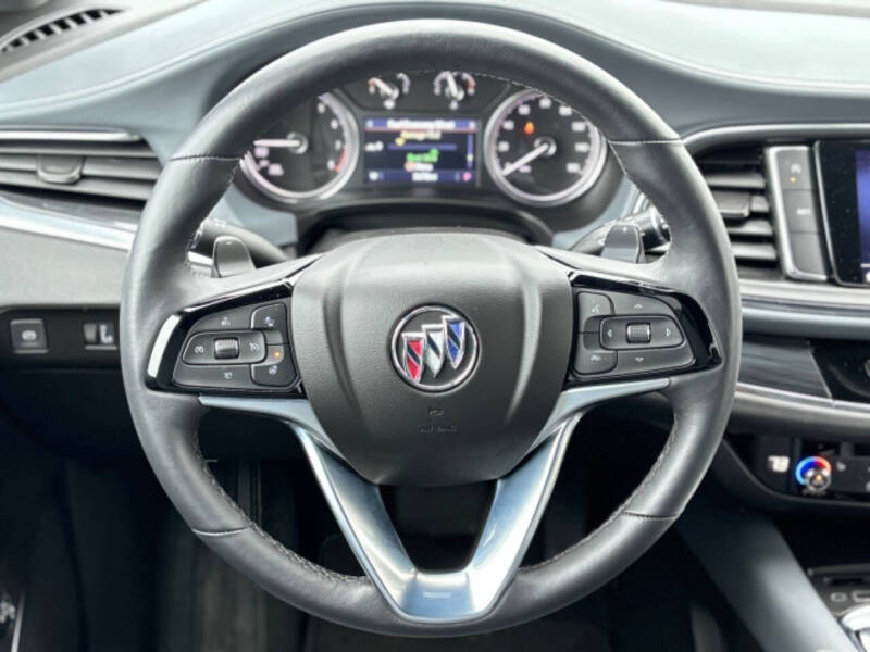 2024 Buick Enclave Essence