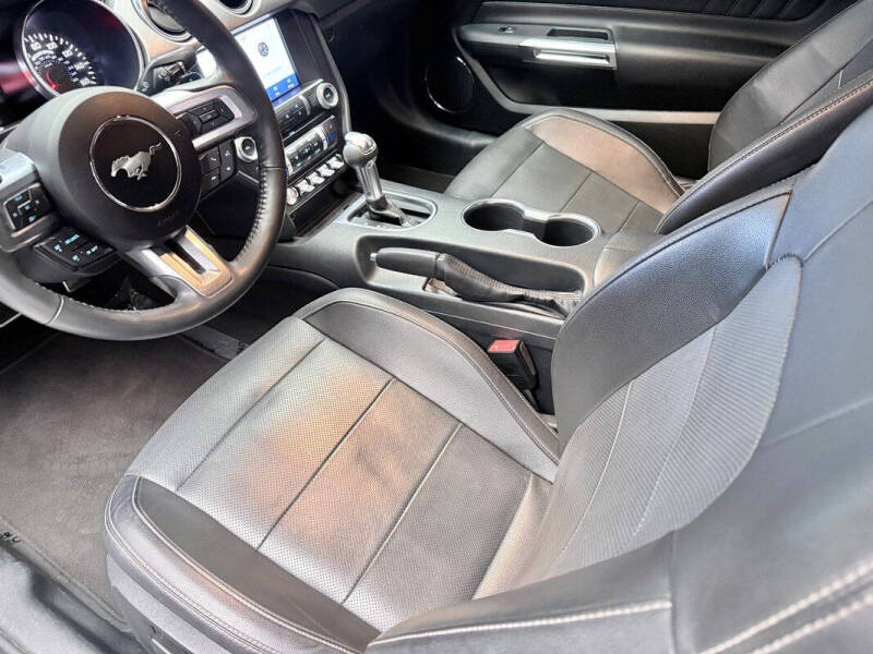 2022 Ford Mustang