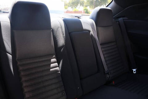 2013 Dodge Challenger SXT