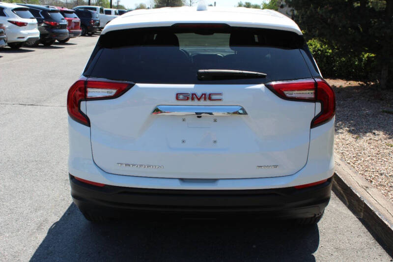 2024 GMC Terrain SLE