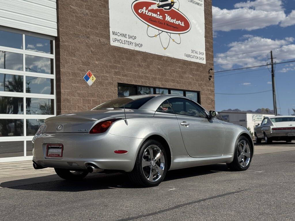 2004 Lexus SC 430 25