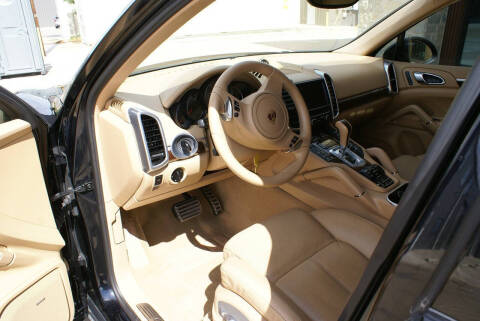 2012 Porsche Cayenne S