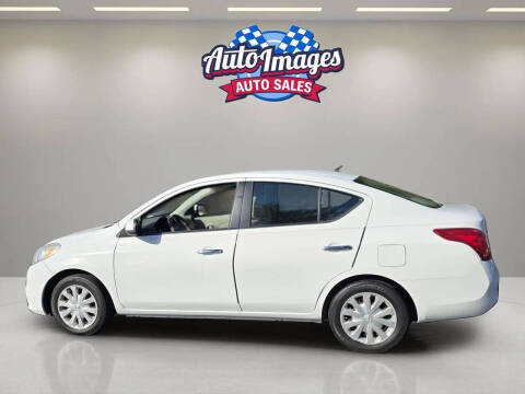 2012 Nissan Versa 1.6 SV