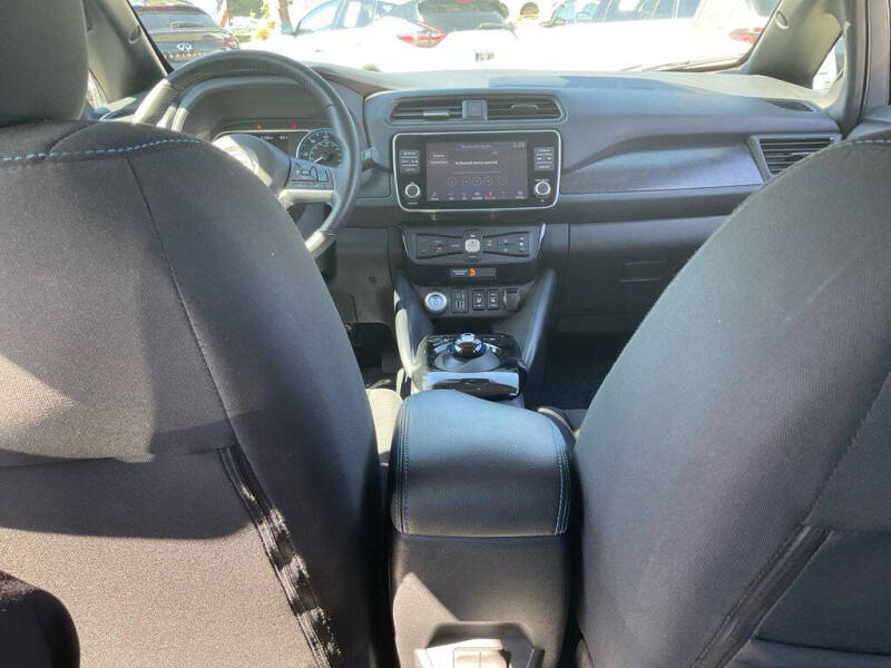 2023 Nissan LEAF SV PLUS