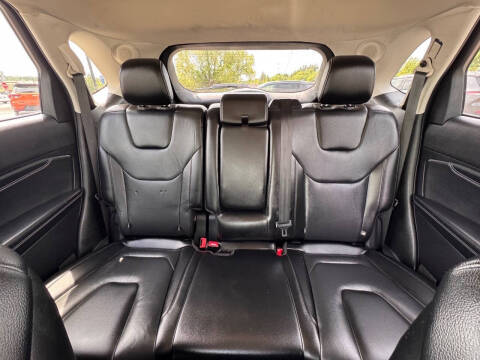2021 Ford Edge Titanium