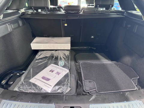 2019 Land Rover Range Rover Velar P250 R-Dynamic SE