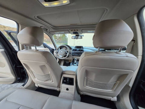 2012 BMW 3 Series 328i