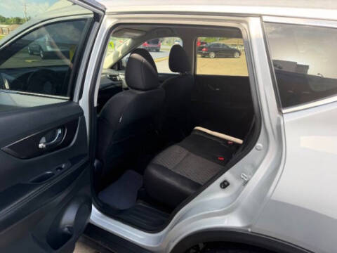 2018 Nissan Rogue SV