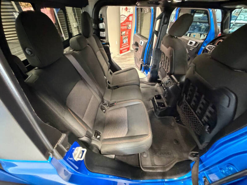 2021 Jeep Gladiator Mojave