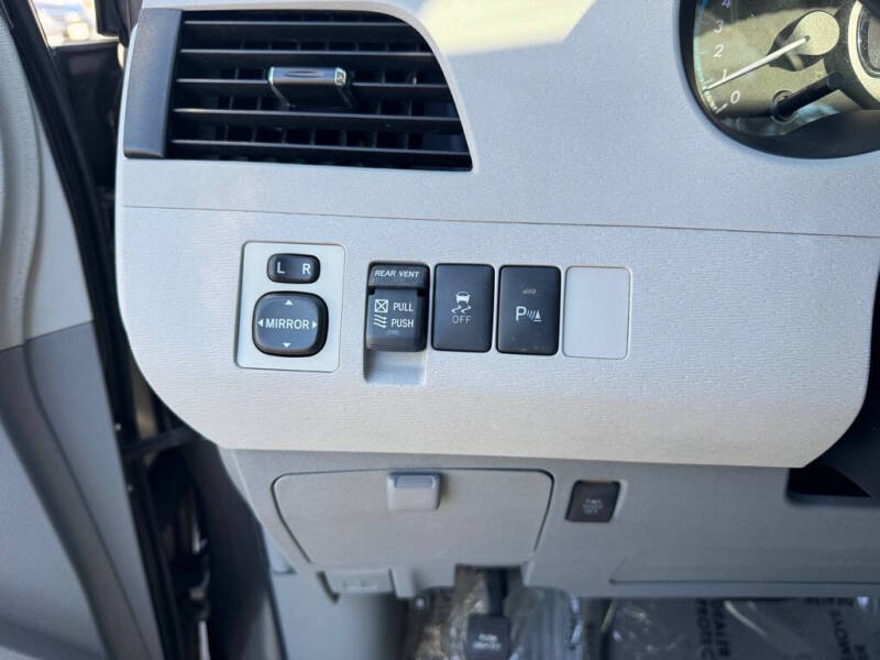 2012 Toyota Sienna XLE 8-Passenger