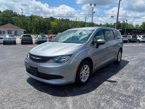 2021 Chrysler Voyager LX