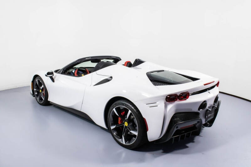 2023 Ferrari SF90 Spider