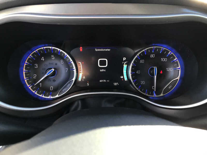 2024 Chrysler Pacifica Touring L