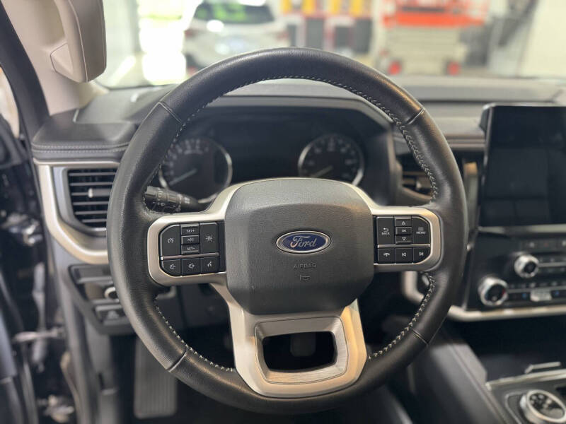 2024 Ford Expedition XLT