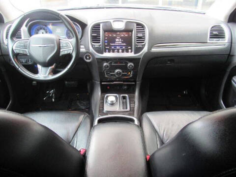 2015 Chrysler 300 Limited